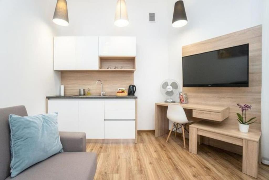 Old Town Apartments - B22 Краків Екстер'єр фото